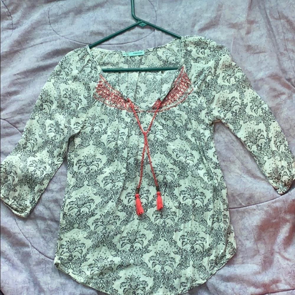 Maurices top